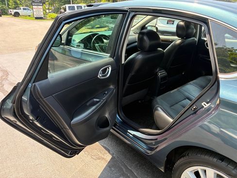 Used 2014 Nissan Sentra SL w/ Premium Package FWD image 13