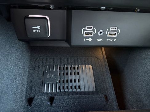 New 2026 Jeep Grand Wagoneer image 6