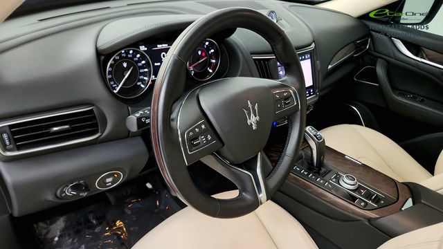 Used 2023 Maserati Levante GT AWD/4WD image 49
