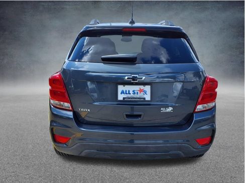 Used 2021 Chevrolet Trax LT w/ Sport Edition FWD image 9