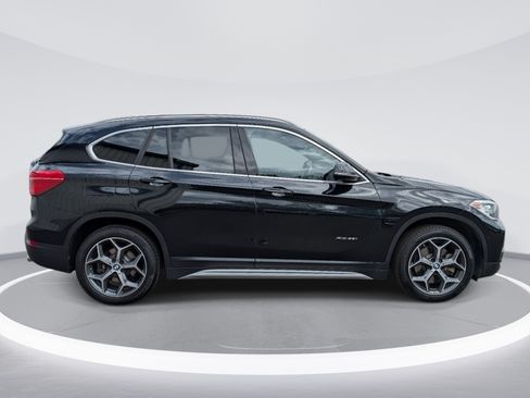 Used 2017 BMW X1 xDrive28i AWD/4WD image 4