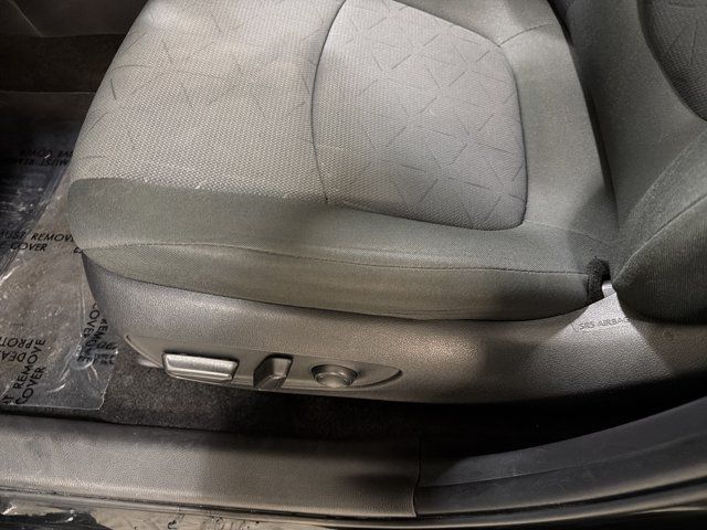 Used 2024 Toyota RAV4 XLE FWD image 16