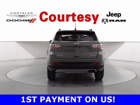 Certified 2022 Jeep Compass Limited image 6