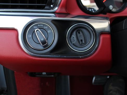 Used 2014 Porsche 911 Carrera image 32