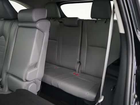 Used 2023 Toyota Highlander XLE AWD/4WD image 68