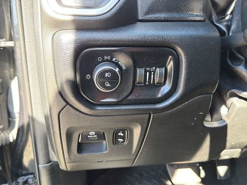 Used 2019 RAM 1500 Big Horn RWD image 20