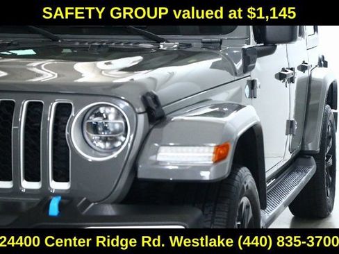 Used 2022 Jeep Wrangler Unlimited Sahara w/ Cold Weather Group image 5