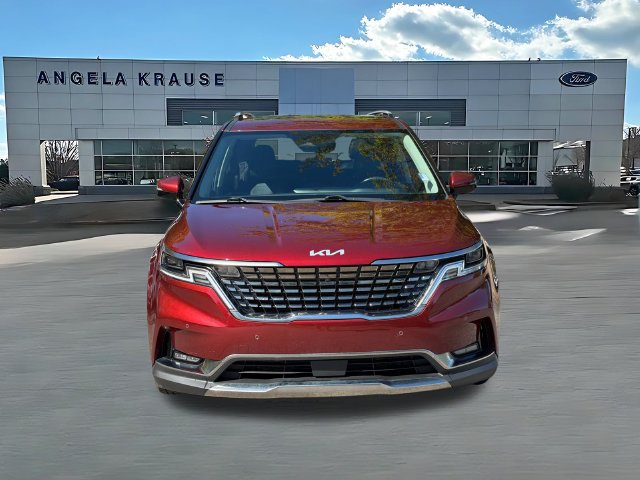 Used 2023 Kia Carnival SX Prestige FWD image 2