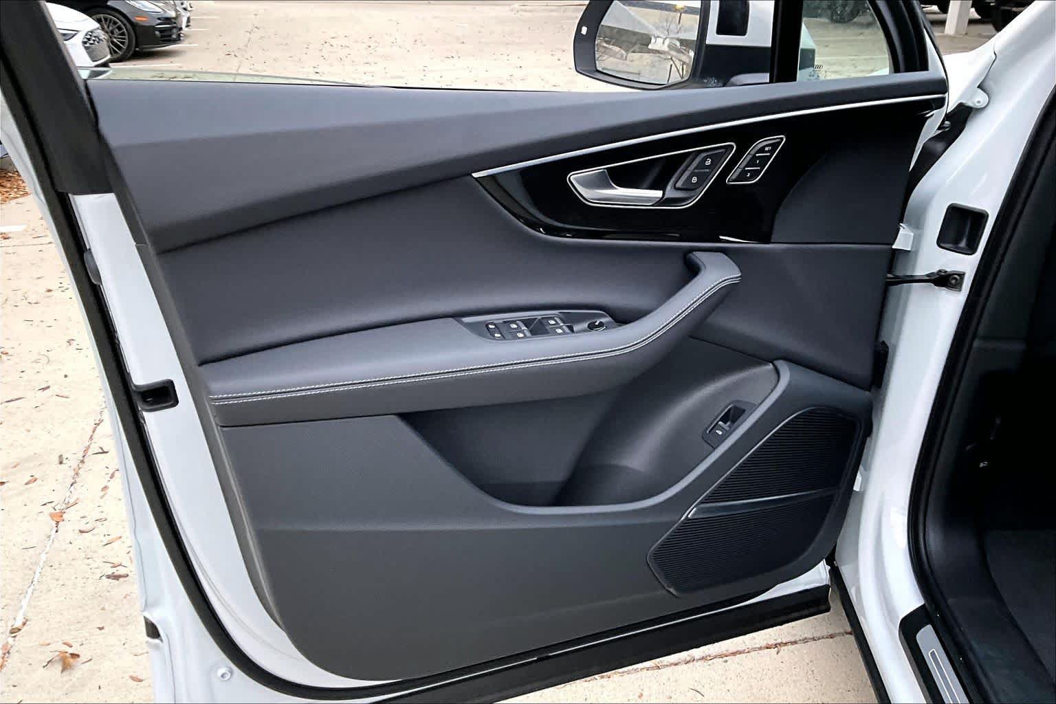 New 2026 Audi Q7 3.0T Premium Plus AWD/4WD image 10