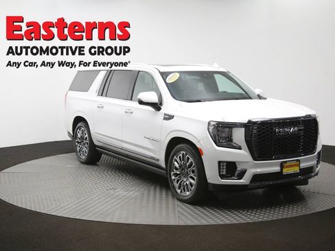 Used 2023 GMC Yukon XL Denali Ultimate w/ LPO, Floor Liner Package AWD/4WD image 58