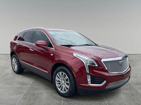 Used 2018 Cadillac XT5 Luxury w/ Driver Awareness Package image 7
