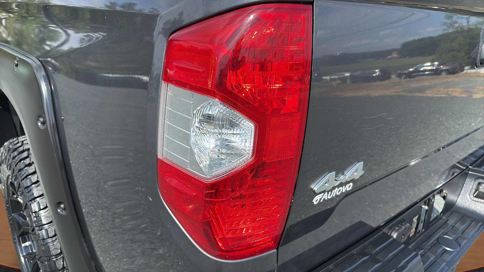 Used 2018 Toyota Tundra SR5 w/ SR5 Upgrade Package AWD/4WD image 28