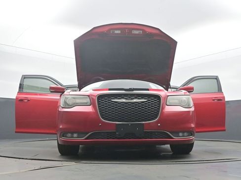 Used 2016 Chrysler 300 S w/ 300S Premium Group image 79