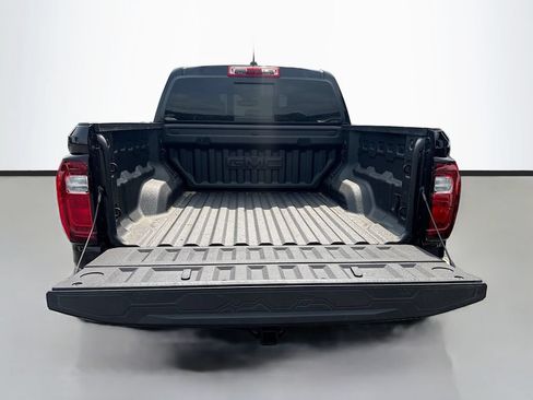 Used 2025 GMC Canyon Denali AWD/4WD image 29