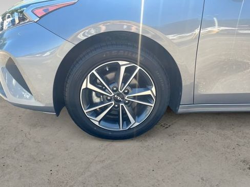 Used 2024 Kia Forte LXS FWD image 14