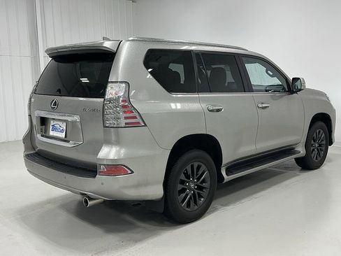 Used 2023 Lexus GX 460 Premium image 5