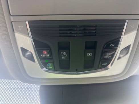 Used 2020 Acura RDX w/ Technology Package image 25