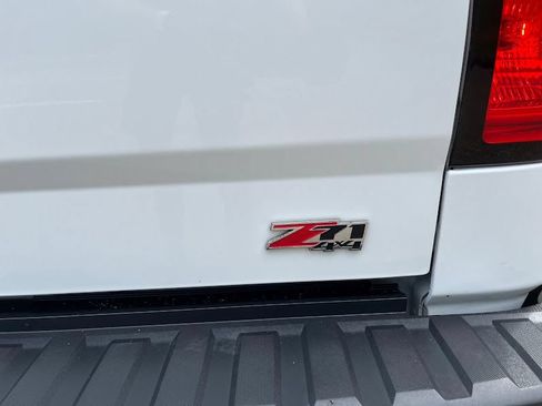 Used 2017 Chevrolet Silverado 1500 LT w/ All Star Edition AWD/4WD image 46