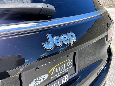 Used 2022 Jeep Compass Limited AWD/4WD image 30