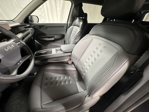 New 2026 Kia EV9 Wind image 16