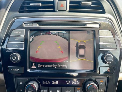 Used 2022 Nissan Maxima Platinum w/ Sport Mat Group FWD image 14