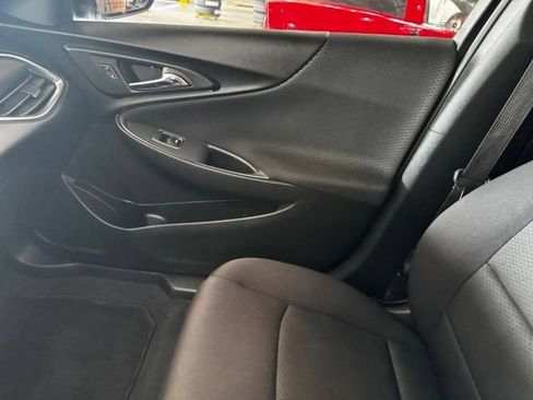 Used 2017 Chevrolet Malibu LT FWD image 20