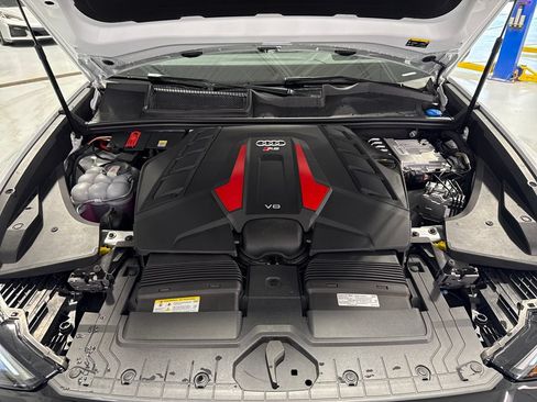 Used 2025 Audi RS Q8 performance AWD/4WD image 51