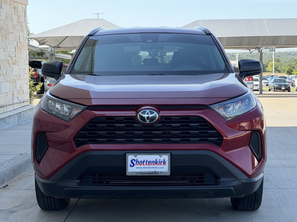 Used 2020 Toyota RAV4 LE FWD image 7