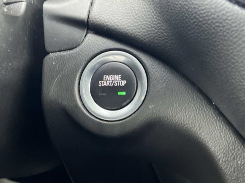 Used 2022 Chevrolet Equinox LT w/ Driver Convenience Package FWD image 20