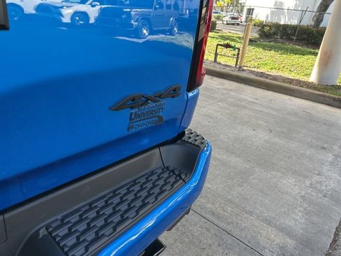 Used 2025 RAM 1500 Big Horn AWD/4WD image 23