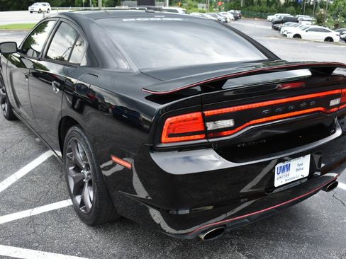 Used 2013 Dodge Charger R/T RWD image 8
