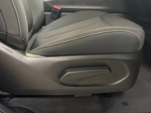 Used 2023 Jeep Grand Cherokee Laredo w/ Luxury Tech Group I image 41