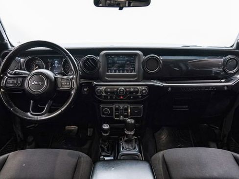 Used 2021 Jeep Wrangler Unlimited Sport AWD/4WD image 12