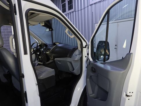Used 2016 Ford Transit 350 XL image 12