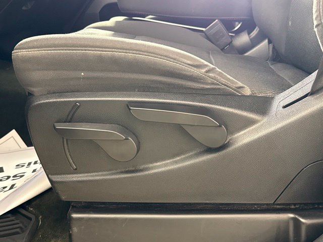 Used 2018 Chevrolet Silverado 2500 LT AWD/4WD image 13