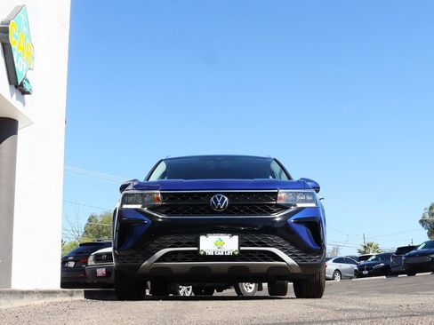 Used 2023 Volkswagen Taos SE image 17