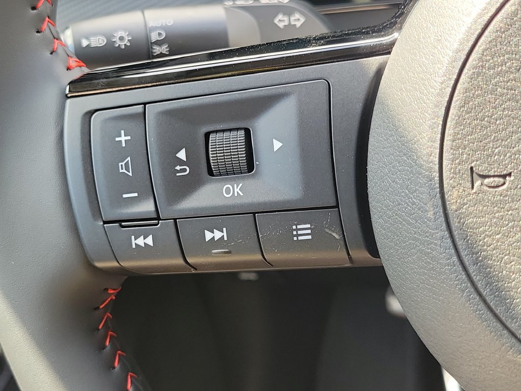 New 2027 Nissan Kicks SR FWD image 27
