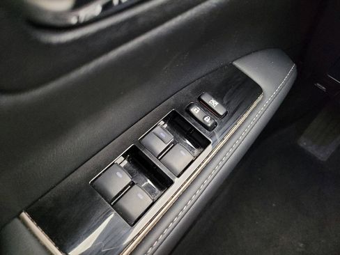 Used 2016 Lexus ES 350 w/ Luxury Package w/Wood Trim FWD image 27