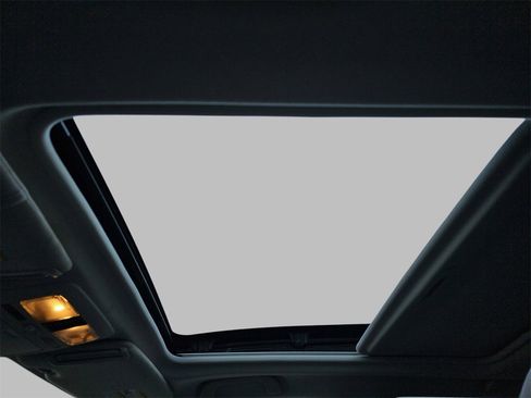 Used 2018 Subaru Forester 2.5i Premium w/ All-Weather Package image 29