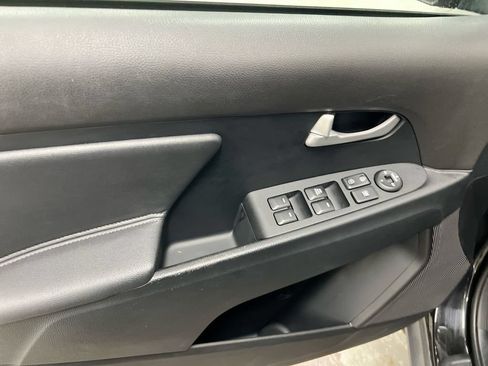 Used 2016 Kia Sportage LX AWD/4WD image 19