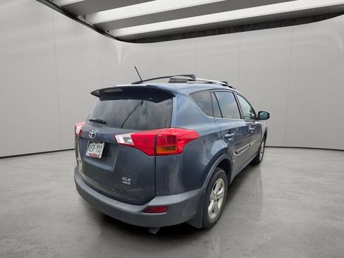 Used 2013 Toyota RAV4 XLE AWD/4WD image 9