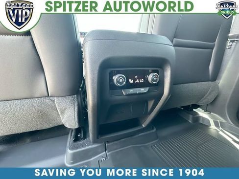 New 2026 Chevrolet Traverse LT w/ LPO, Floor Liner Package AWD/4WD image 22