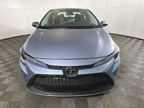 Used 2021 Toyota Corolla LE w/ Carpet Mat Package (TMS) FWD image 7