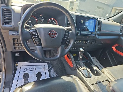 Used 2023 Nissan Frontier PRO-4X w/ Pro-4X Premium Package AWD/4WD image 17