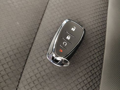 Used 2022 Chevrolet TrailBlazer RS FWD image 32