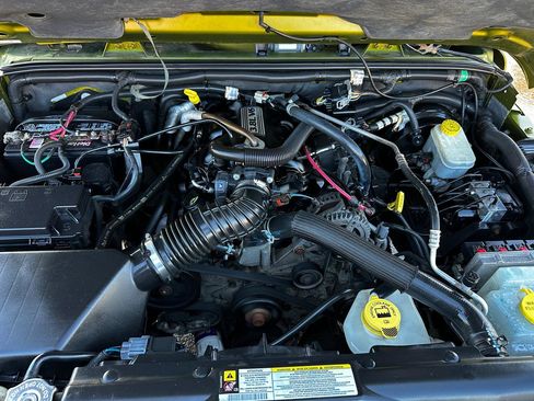 Used 2007 Jeep Wrangler Unlimited Sahara image 20