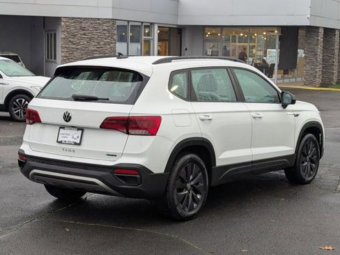 Used 2022 Volkswagen Taos S w/ IQ Drive S Package image 5