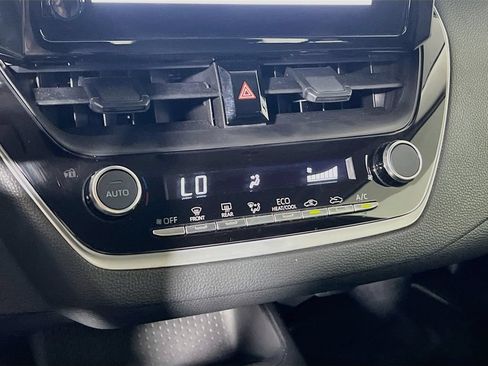 Certified 2025 Toyota Corolla LE FWD image 14