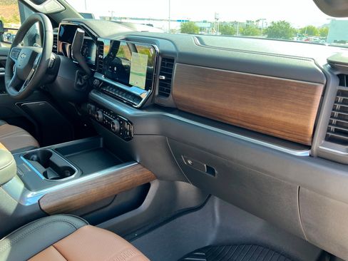 New 2026 Chevrolet Silverado 3500 High Country w/ High Country Premium Package AWD/4WD image 24