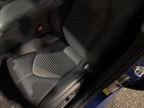 Used 2023 Toyota Camry SE image 11